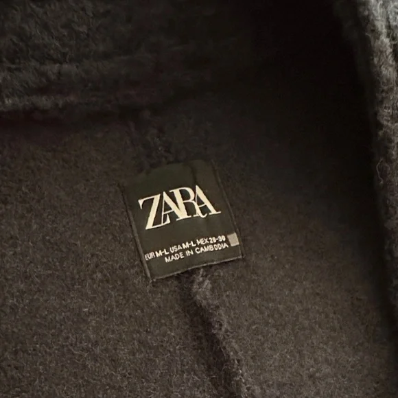 Zara OVERSIZED BOUCLE BOMBER
MIDNIGHT BLACK - Picture 4 of 4